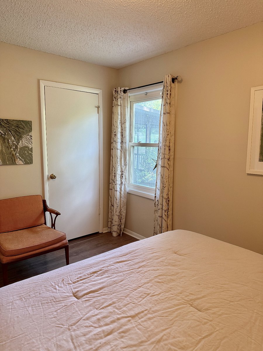 Bedroom 2 bedroom with queen bed and closet space
