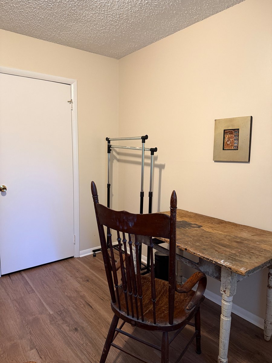 Bedroom 4 can be used as office or extra bedroom with air mattress