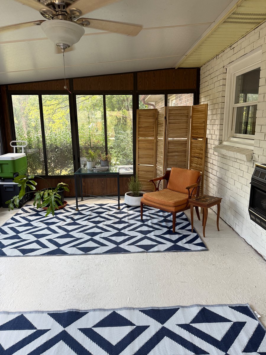 4 season room with heat and AC. Looks out into the beautiful park like back yard