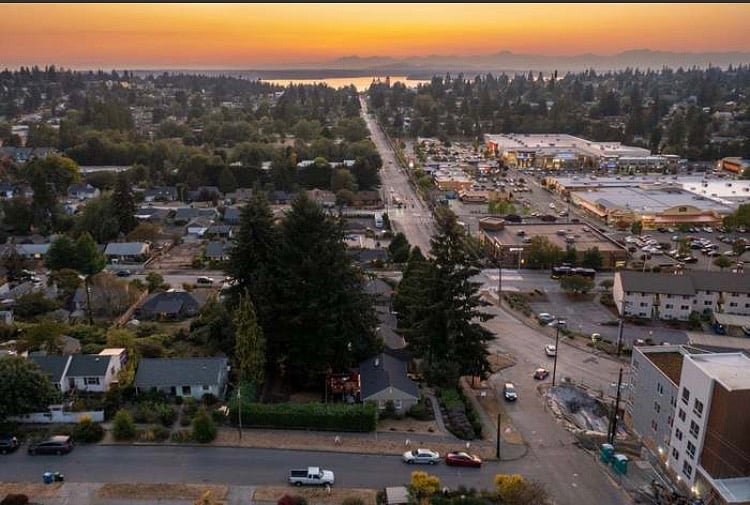 2 miles straight down Barton Street to Vashon Island Ferry & Lincoln Park (Coleman Pool and sound-side walks in city-forest area)