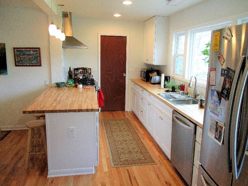 Furnished Finder property 442300_1 photo 10