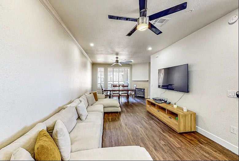 Furnished Finder property 442301_1 photo 23