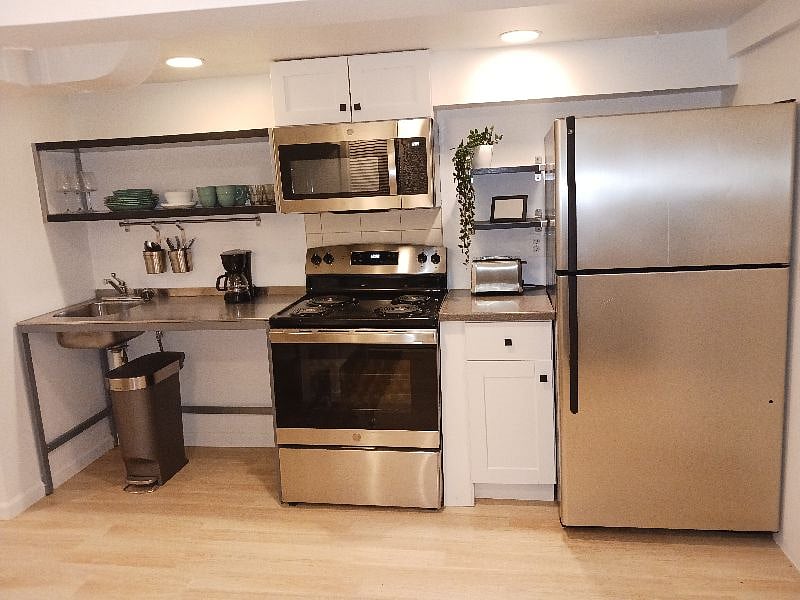 Furnished Finder property 442345_1 photo 4