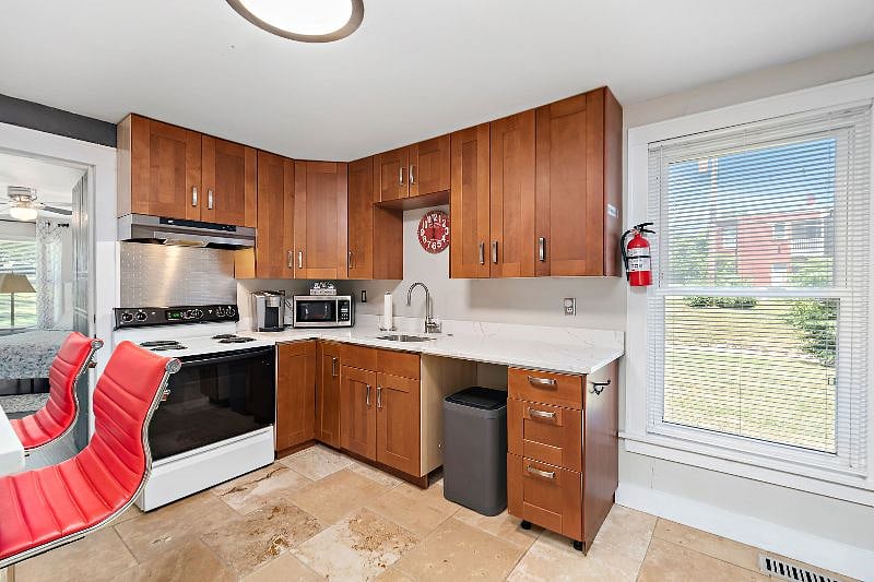 Furnished Finder property 442461_1 photo 9