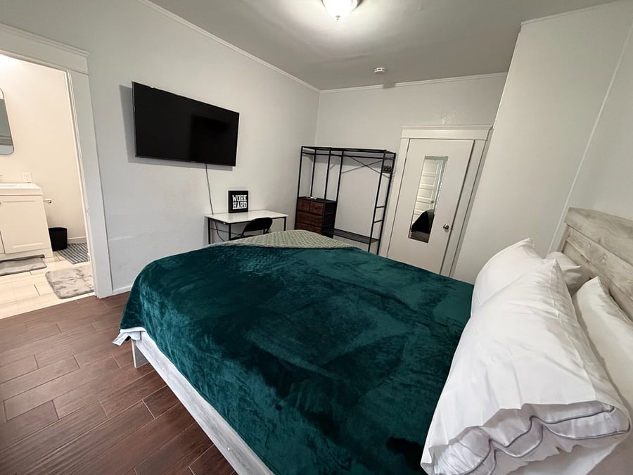 Furnished Finder property 442498_1 photo 16