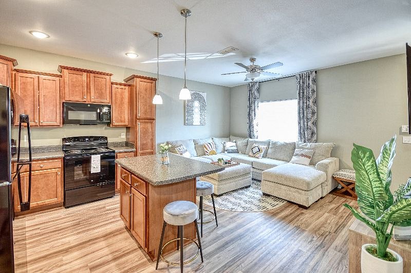 Furnished Finder property 442583_1 photo 3