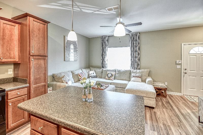 Furnished Finder property 442583_1 photo 4