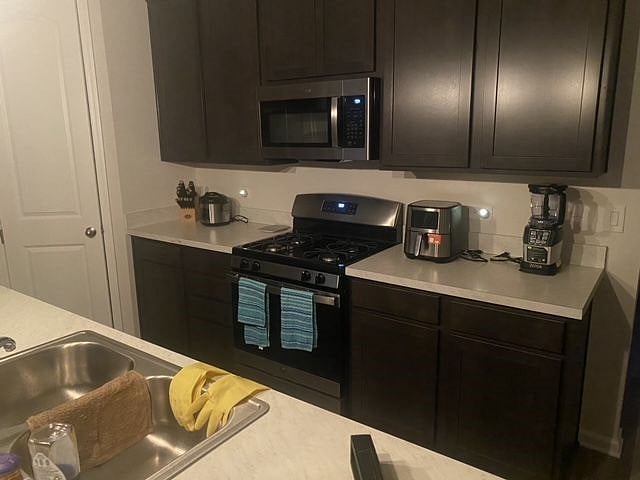 Furnished Finder property 442586_2 photo 10