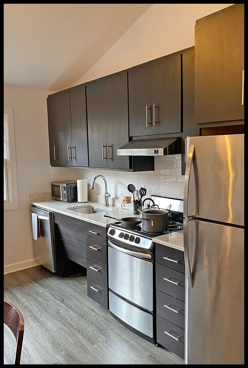 Fully Accessorized Kitchen