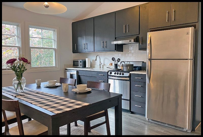 Fully Accessorized Kitchen