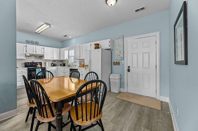 Furnished Finder property 442657_1 photo 53