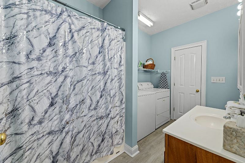 Furnished Finder property 442657_2 photo 47