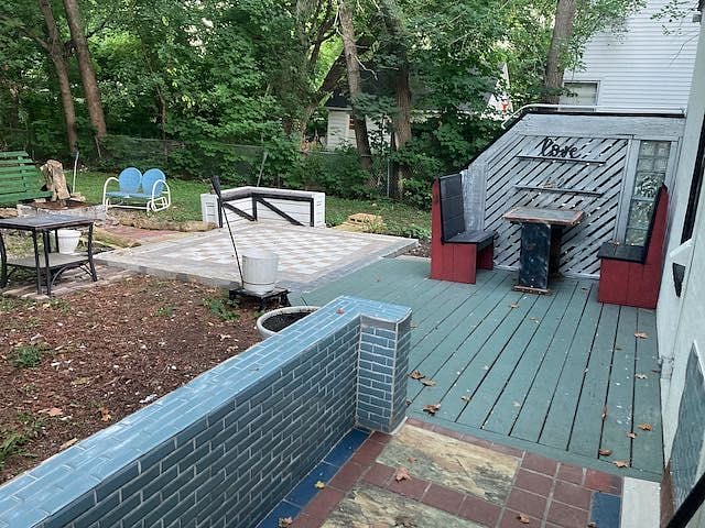 Deck with with booth and privacy wall, plus a large patio with seating, grill that leading down to a large fire pit with retro furniture seating, there is also hammick and stand, this backyard is set up for comfort and the perfect place to have entertain guest and to unwind after a long day at the hospital. Located at the end of a dead end street its quiet and the neighbors are awesome!