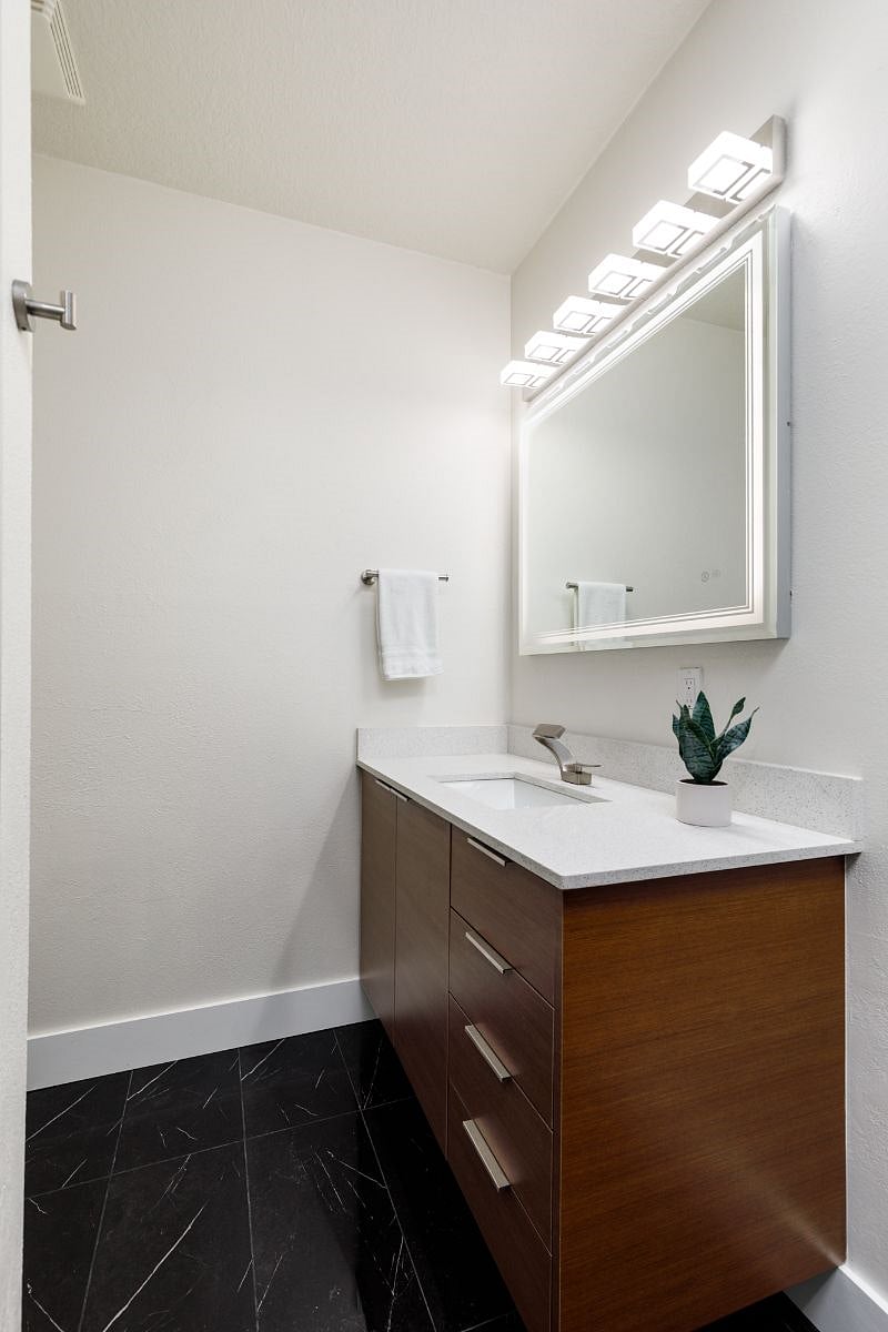 Furnished Finder property 442798_1 photo 43