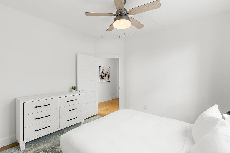 Bedroom 3 of 4