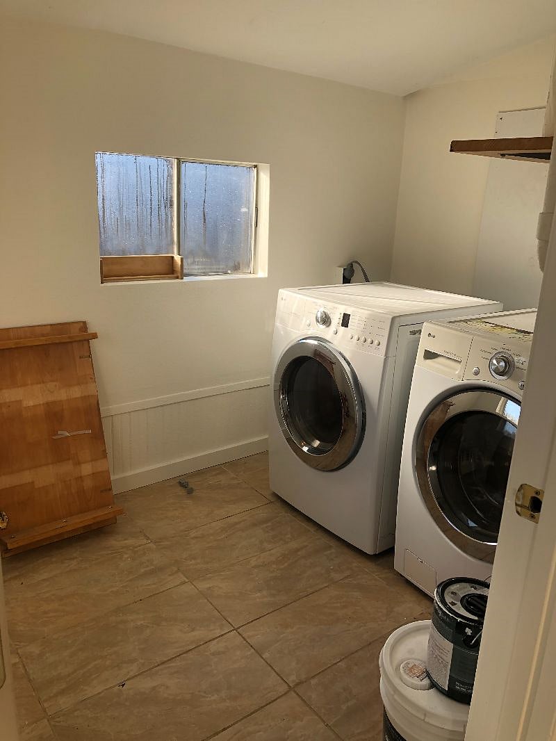 Utility room - W/D in unit