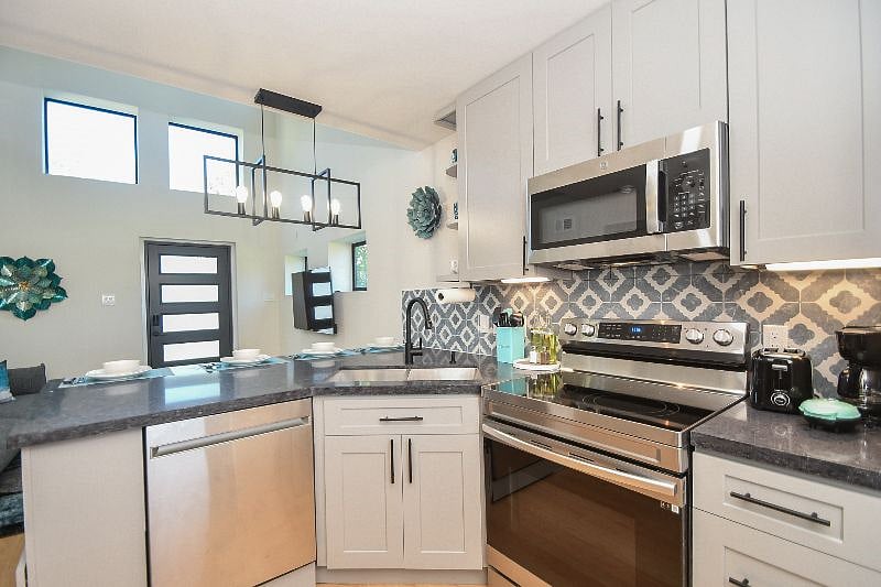 Kitchen with island seating