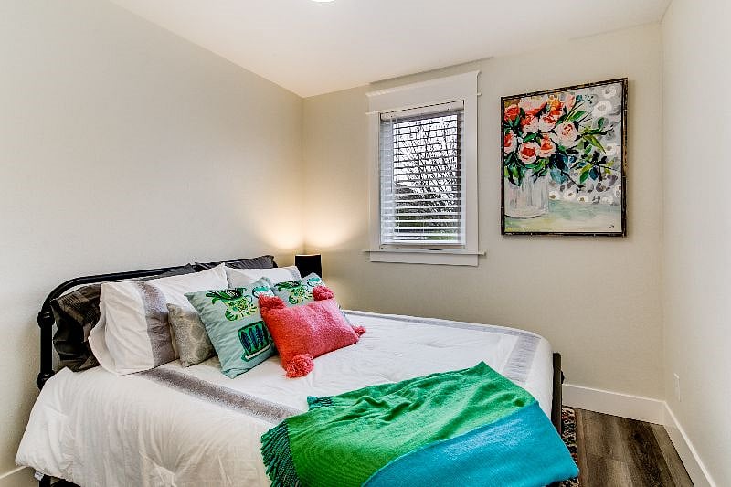 Furnished Finder property 443034_1 photo 12