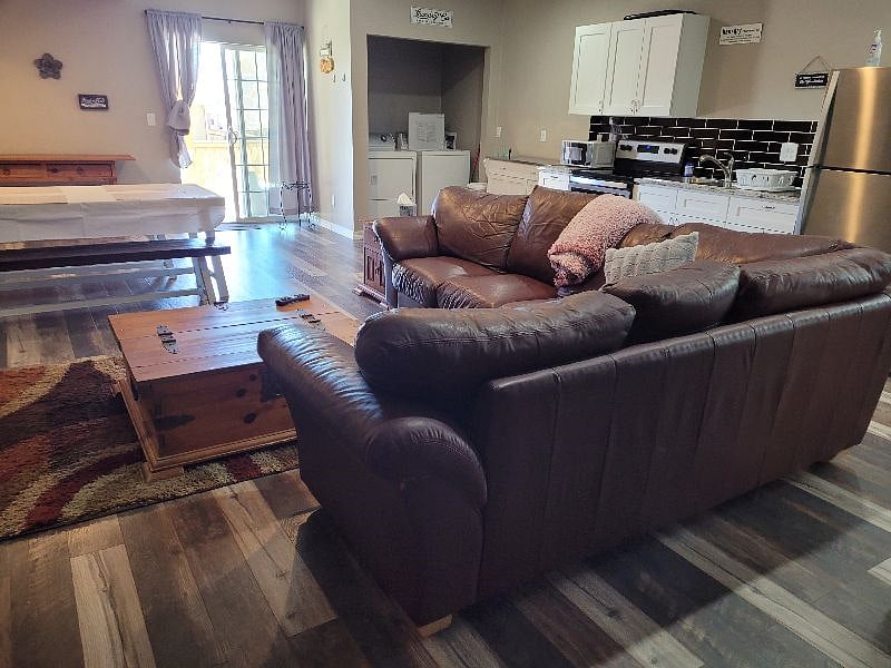 Furnished Finder property 443055_1 photo 17