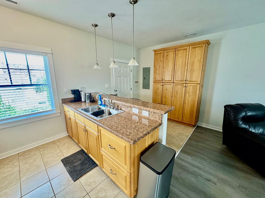 Furnished Finder property 443096_1 photo 4