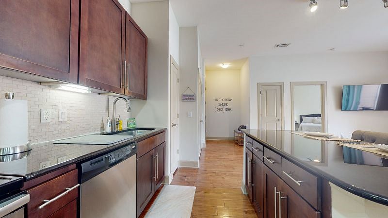Furnished Finder property 443178_1 photo 16