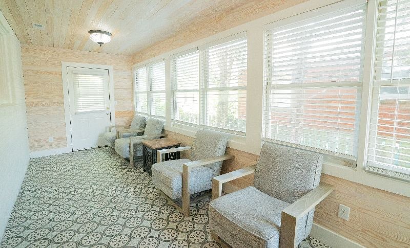 Furnished Finder property 443199_9 photo 4