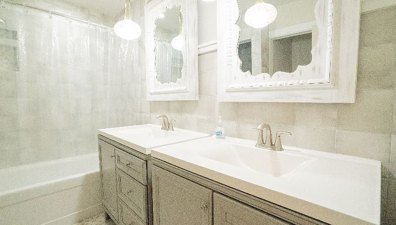 Furnished Finder property 443199_9 photo 12