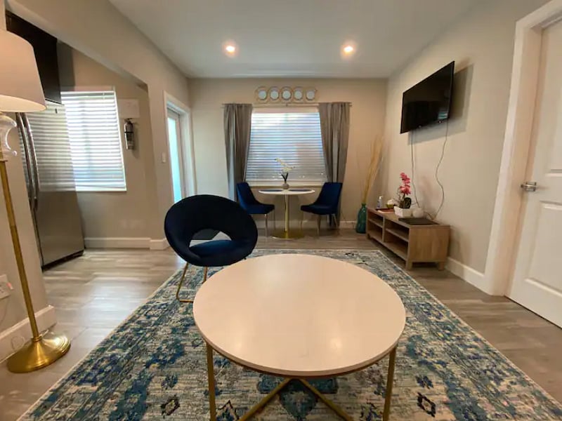 Furnished Finder property 443238_3 photo 4