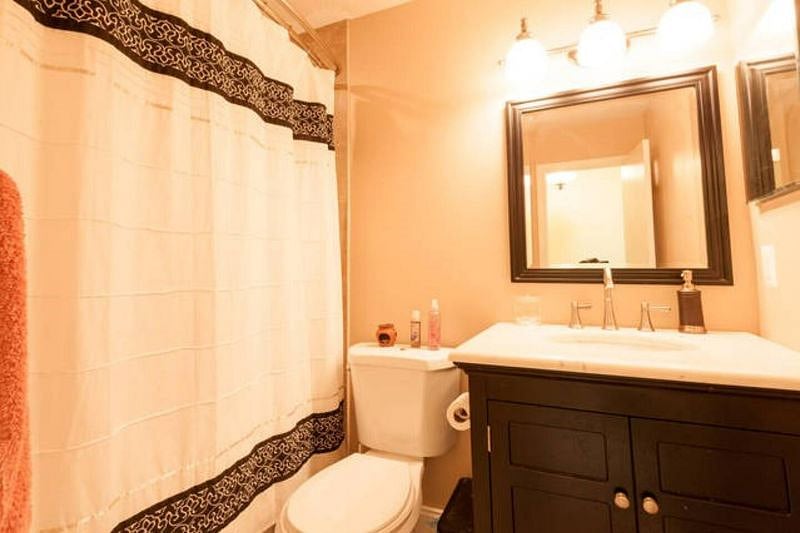 Bathroom for Bedroom #2 - Third Floor - Bathtub with jet sprays