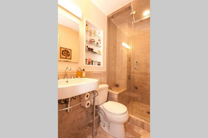 Master Bedroom - Shower with steam Sauna