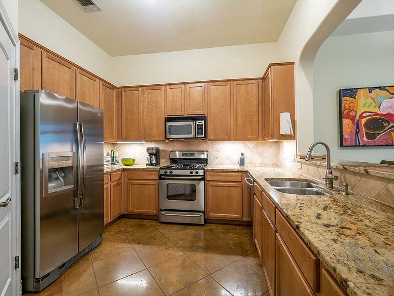 Furnished Finder property 443408_1 photo 8
