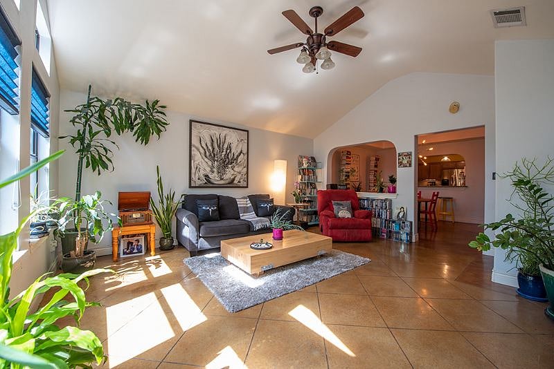 Furnished Finder property 443408_2 photo 3