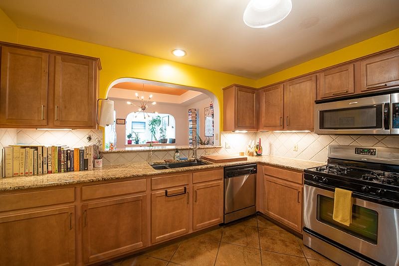 Furnished Finder property 443408_2 photo 6