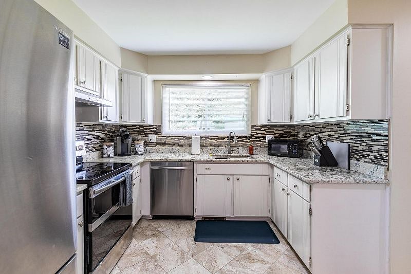 Furnished Finder property 443420_1 photo 11