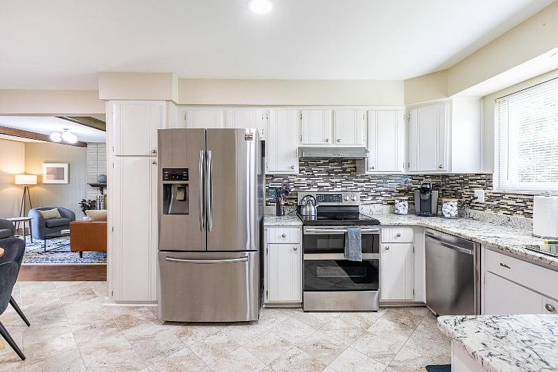 Furnished Finder property 443420_1 photo 13