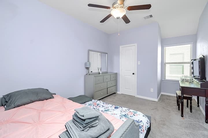 Upstairs Bedroom #1 W/ vanity and Trundle Bed W/ 2 Single Beds