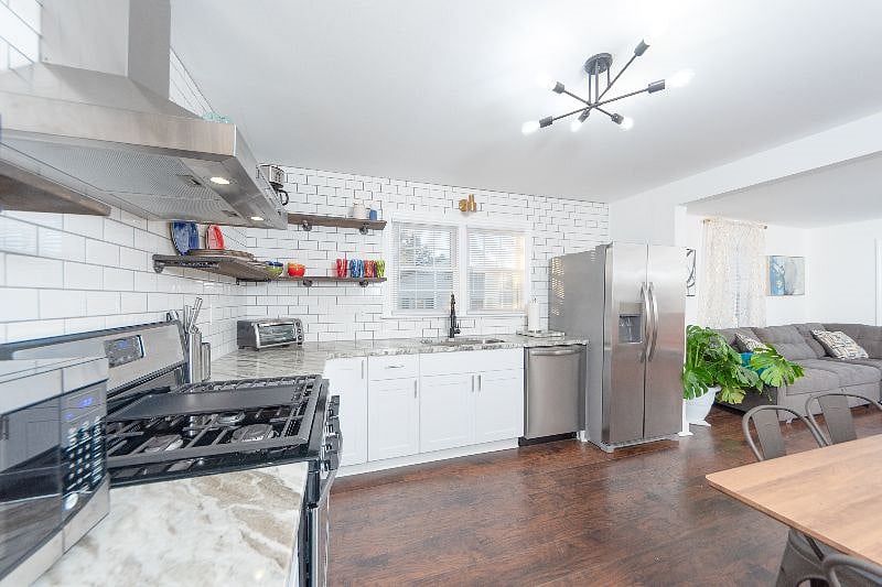 Furnished Finder property 443586_1 photo 21