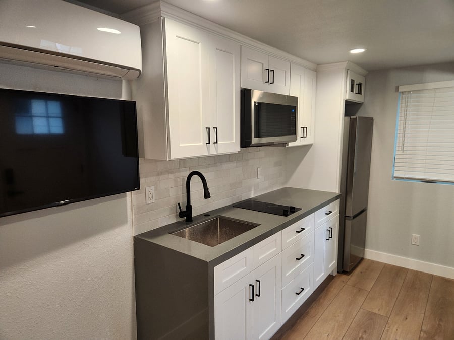 Full kitchen. Lots of counter space. Stove top burners, convection oven, microwave, coffee maker and more!