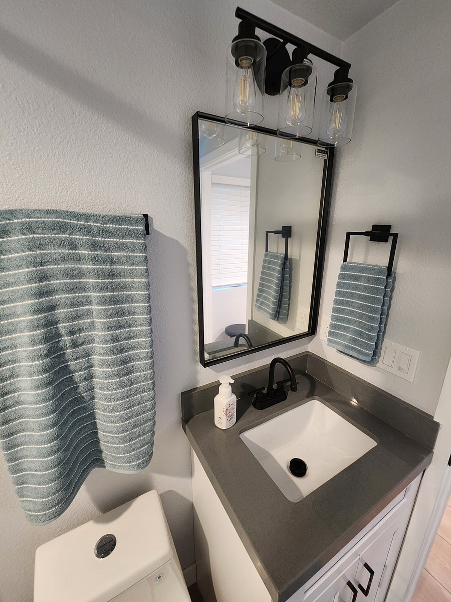 Beautiful vanity with everything you need.