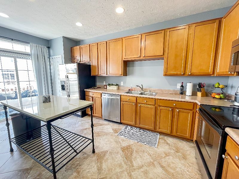 Furnished Finder property 443590_1 photo 12