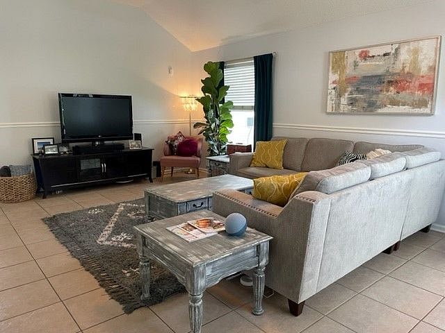 Furnished Finder property 443613_1 photo 3