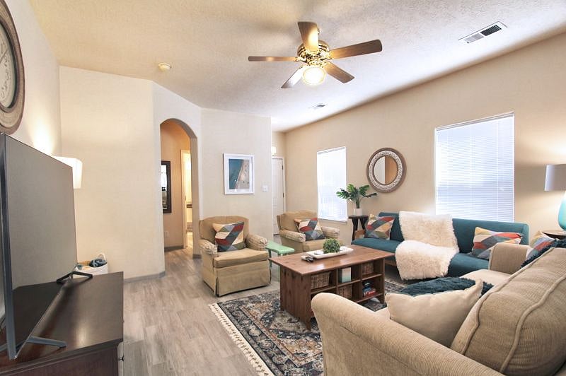 Furnished Finder property 443674_1 photo 3