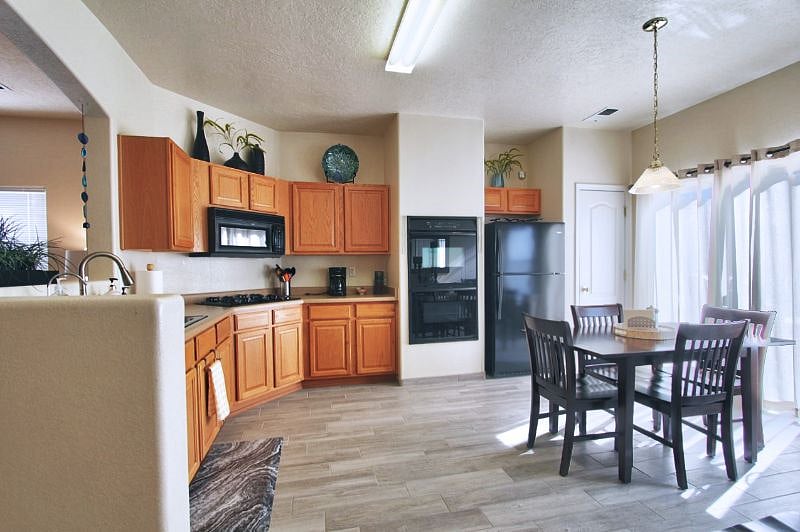 Furnished Finder property 443674_1 photo 4