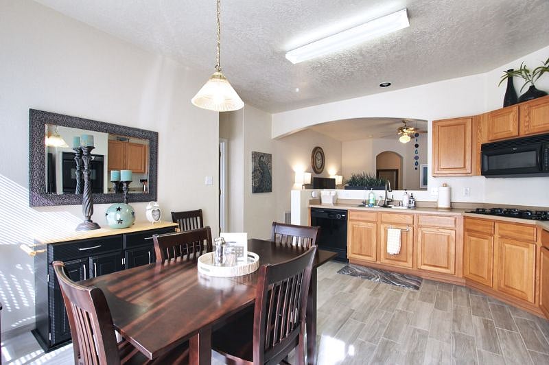 Furnished Finder property 443674_1 photo 5