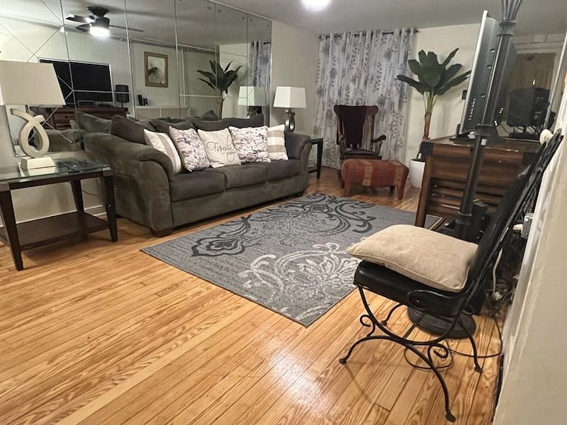 Furnished Finder property 443705_1 photo 3