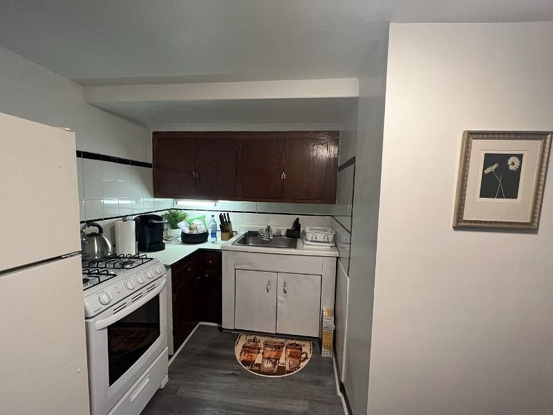 Furnished Finder property 443705_1 photo 6