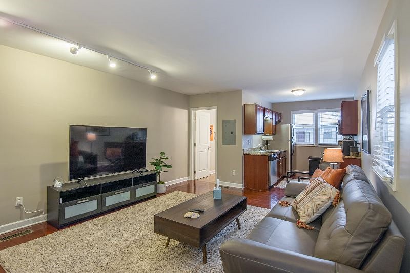 Furnished Finder property 443706_1 photo 4