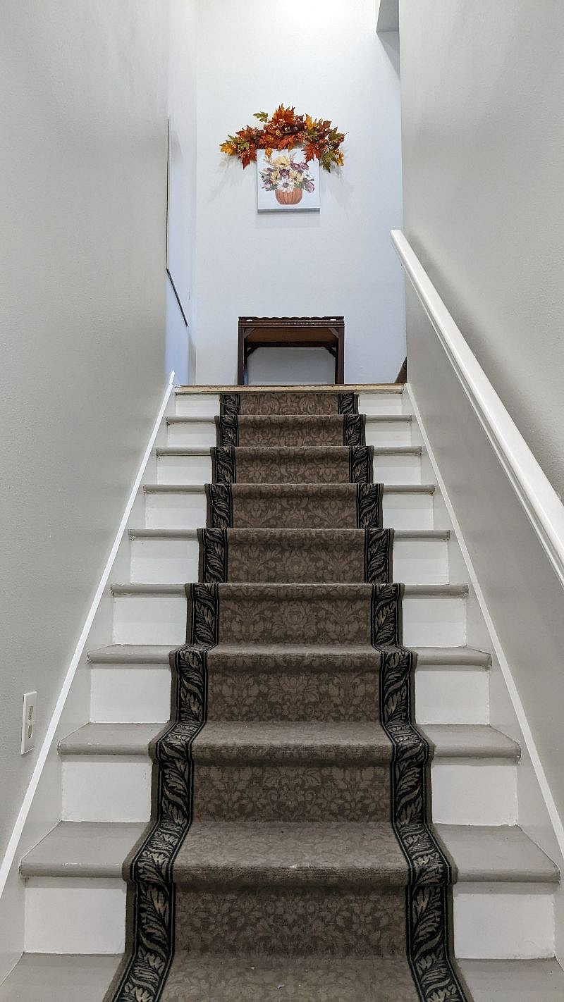 Entrance stairs up to unit