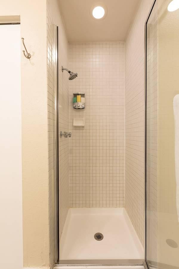 Furnished Finder property 443769_1 photo 11