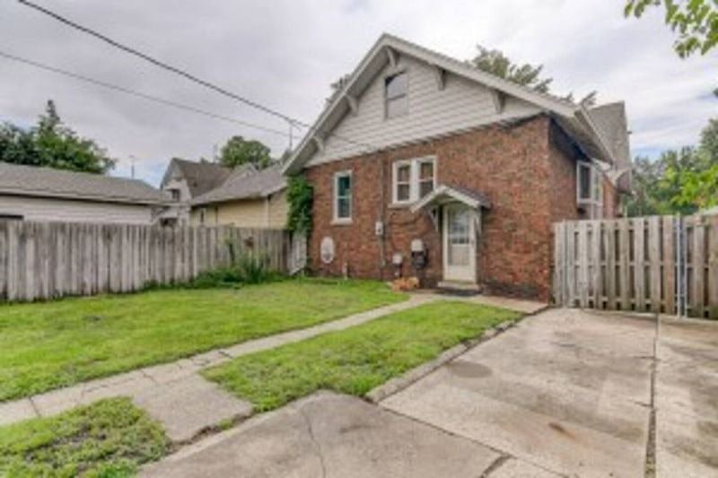 Furnished Finder property 443808_1 photo 18